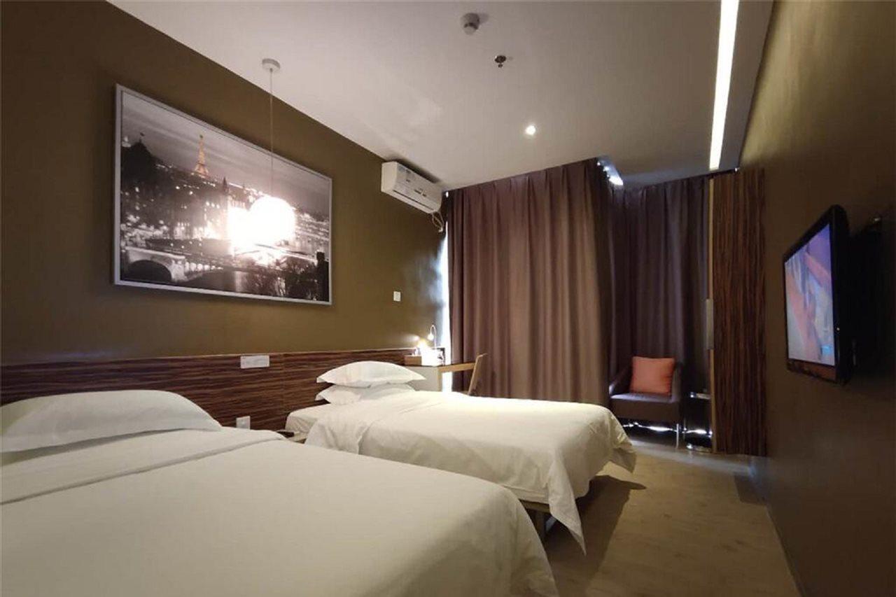 Shenzhen Dongmen Colour Hotel Bagian luar foto