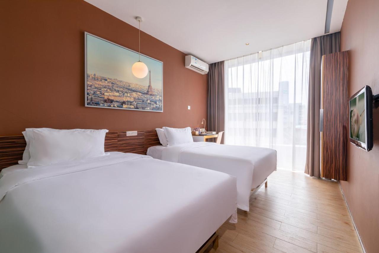 Shenzhen Dongmen Colour Hotel Bagian luar foto