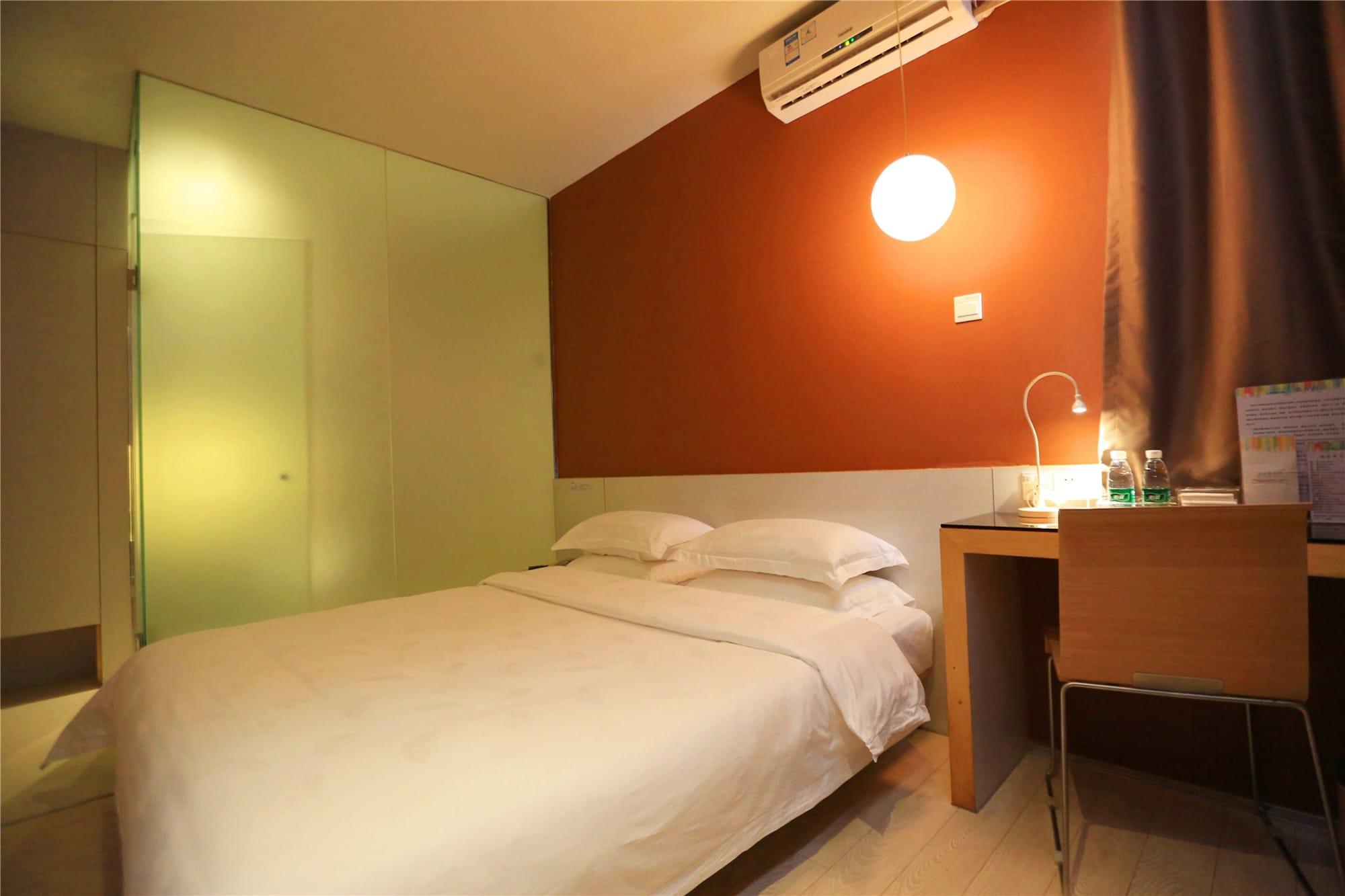 Shenzhen Dongmen Colour Hotel Bagian luar foto