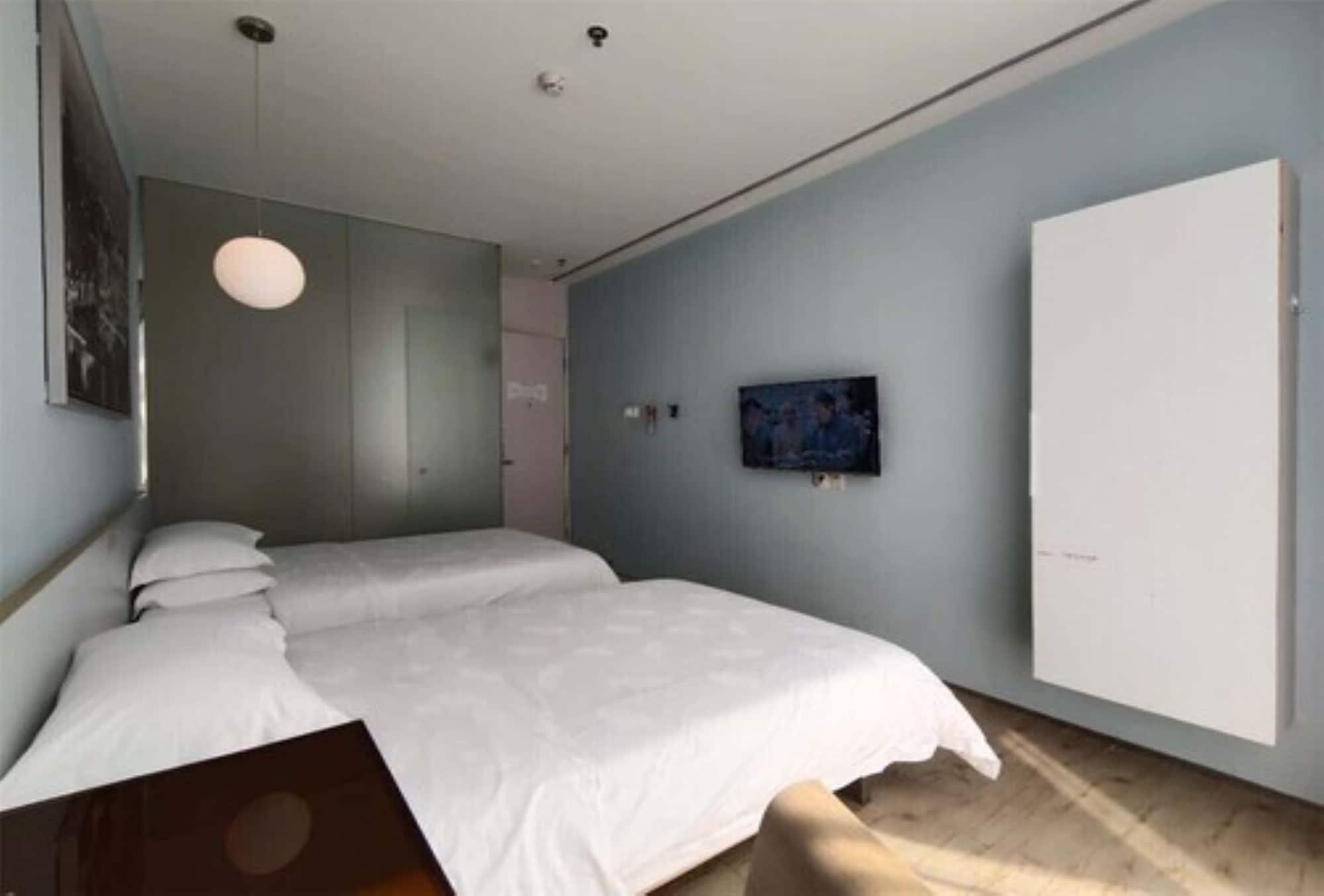 Shenzhen Dongmen Colour Hotel Bagian luar foto