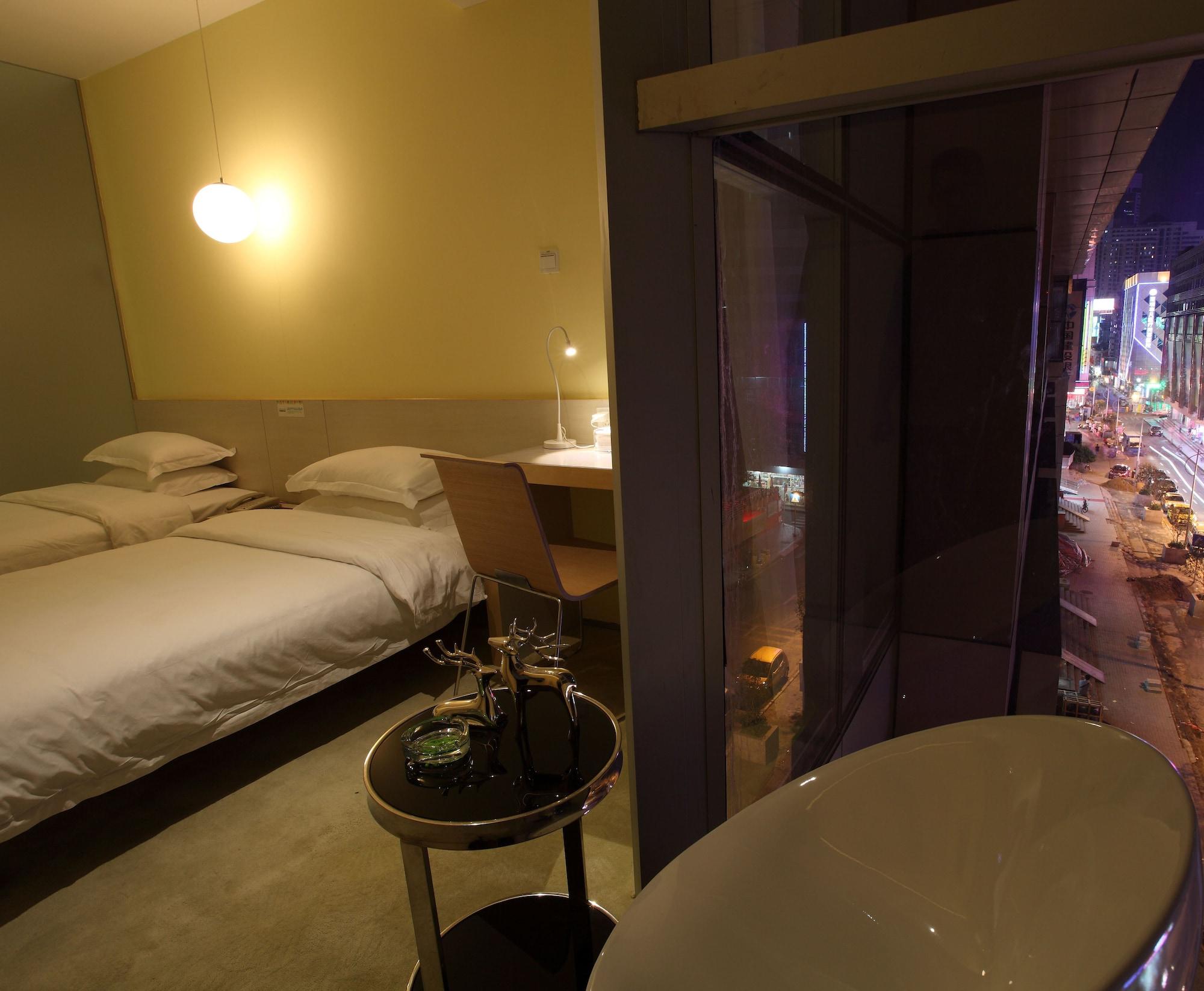 Shenzhen Dongmen Colour Hotel Bagian luar foto